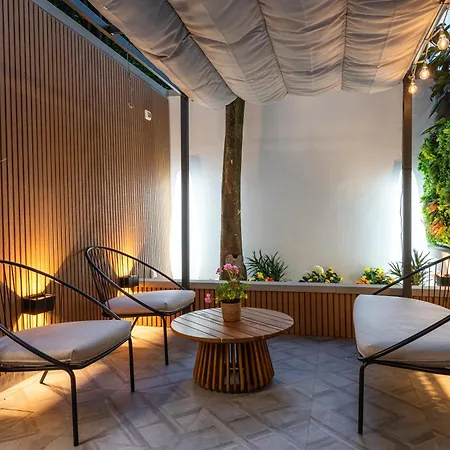 アパート Elegante Con Giardino Privato, Jacuzzi Nel Cuore Di フィレンツェ