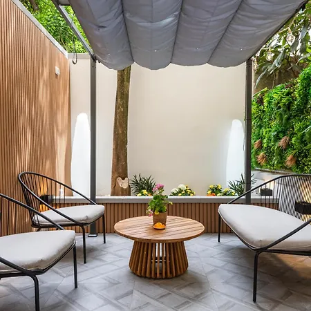 Lejlighed Elegante Con Giardino Privato, Jacuzzi Nel Cuore Di *